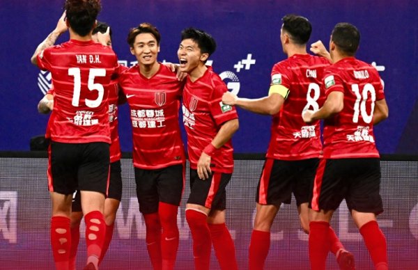 盛瑞德优配 成都蓉城球迷开心了! 不止因为1-0长春亚泰, 更多在于以下六点